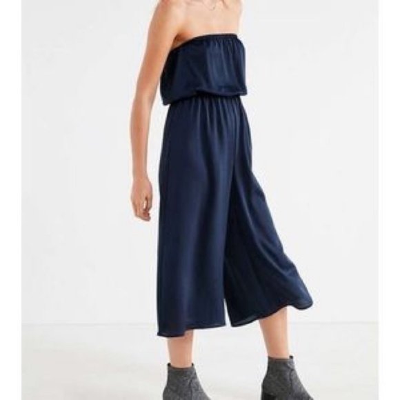 URBAN OUTFITTERS SATIN TUBE TOP CULOTTE JUMPSUIT SMALL  NAVY BLUE NEW one piece - Picture 1 of 11